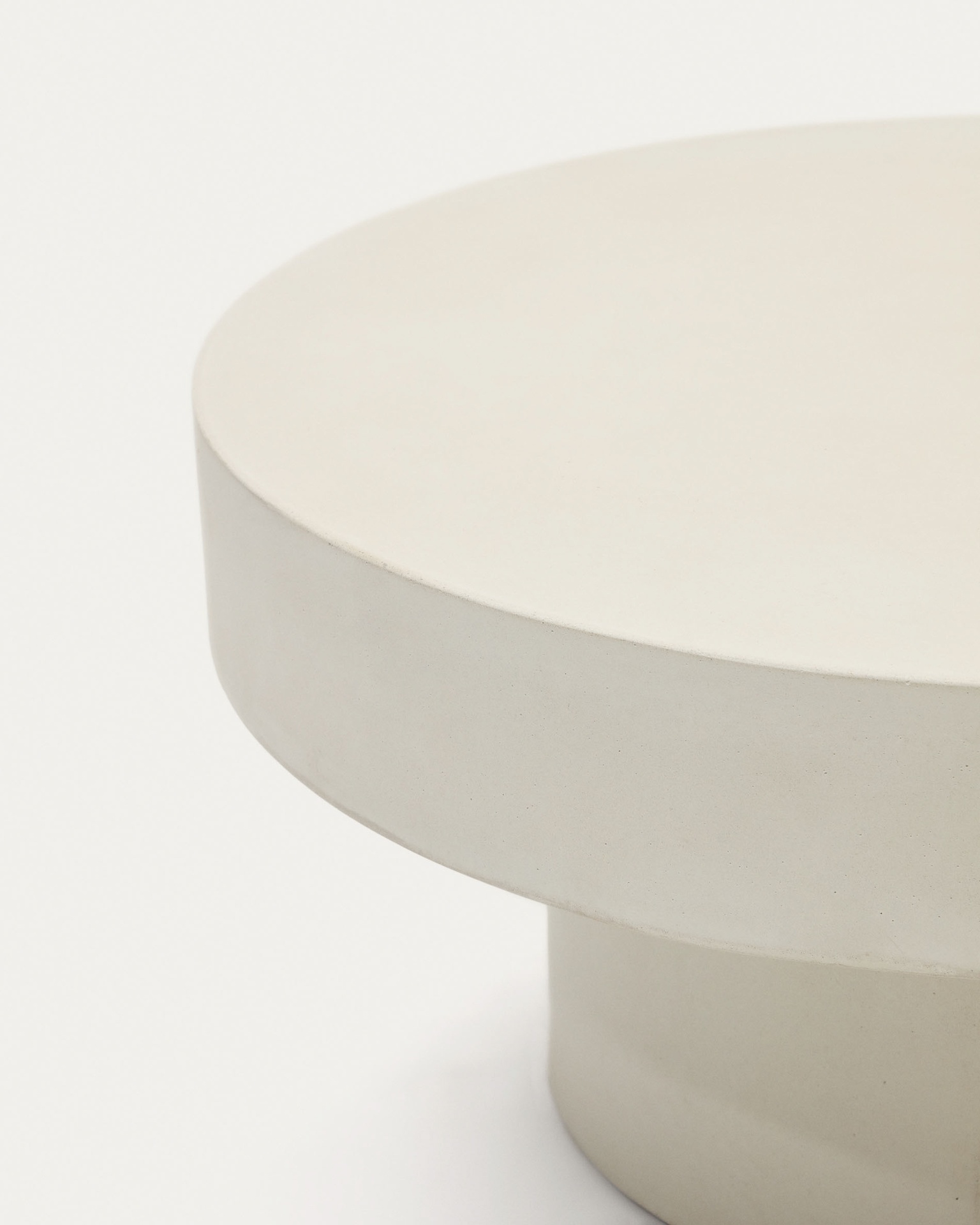 Aiguablava round coffee table in white cement, Ø 66 cm