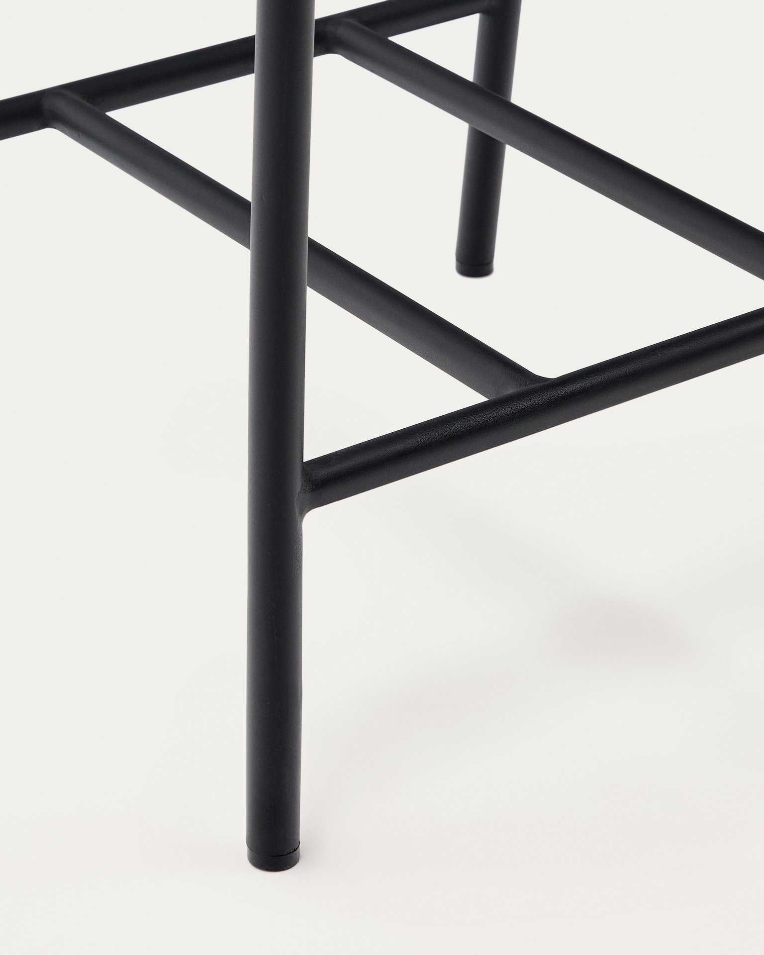 Algueret Stool Solid Eucalyptus Wood Natural Finish and Black Aluminum 65 cm FSC 100%