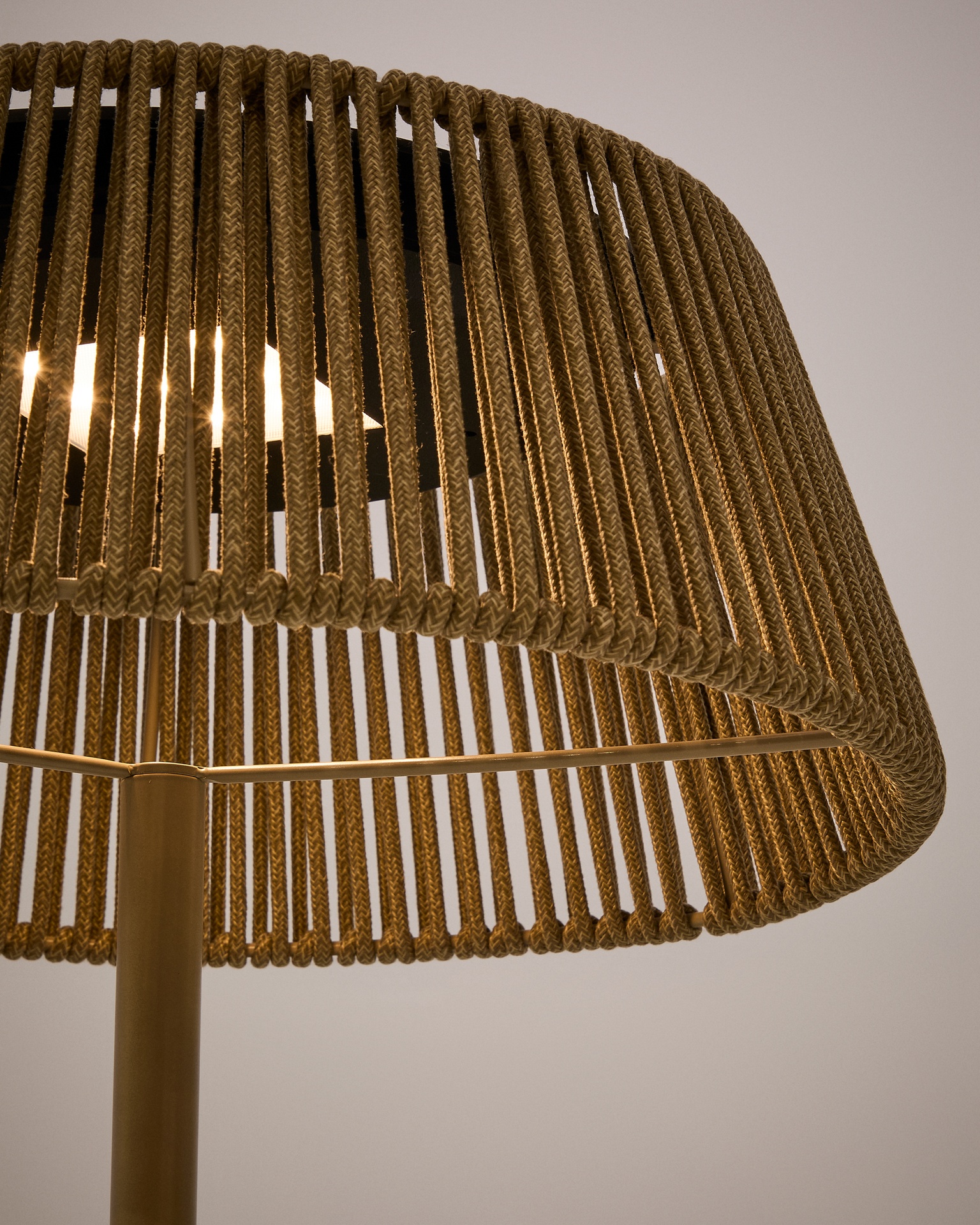Aldet outdoor solar floor lamp in grey rope cord Ø46cm