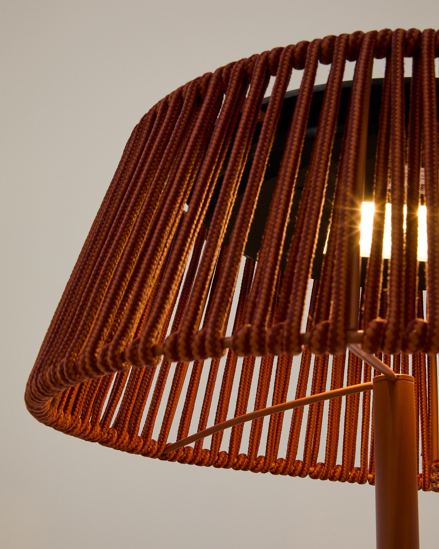 Aldet outdoor solar floor lamp in terracotta rope cord Ø46cm