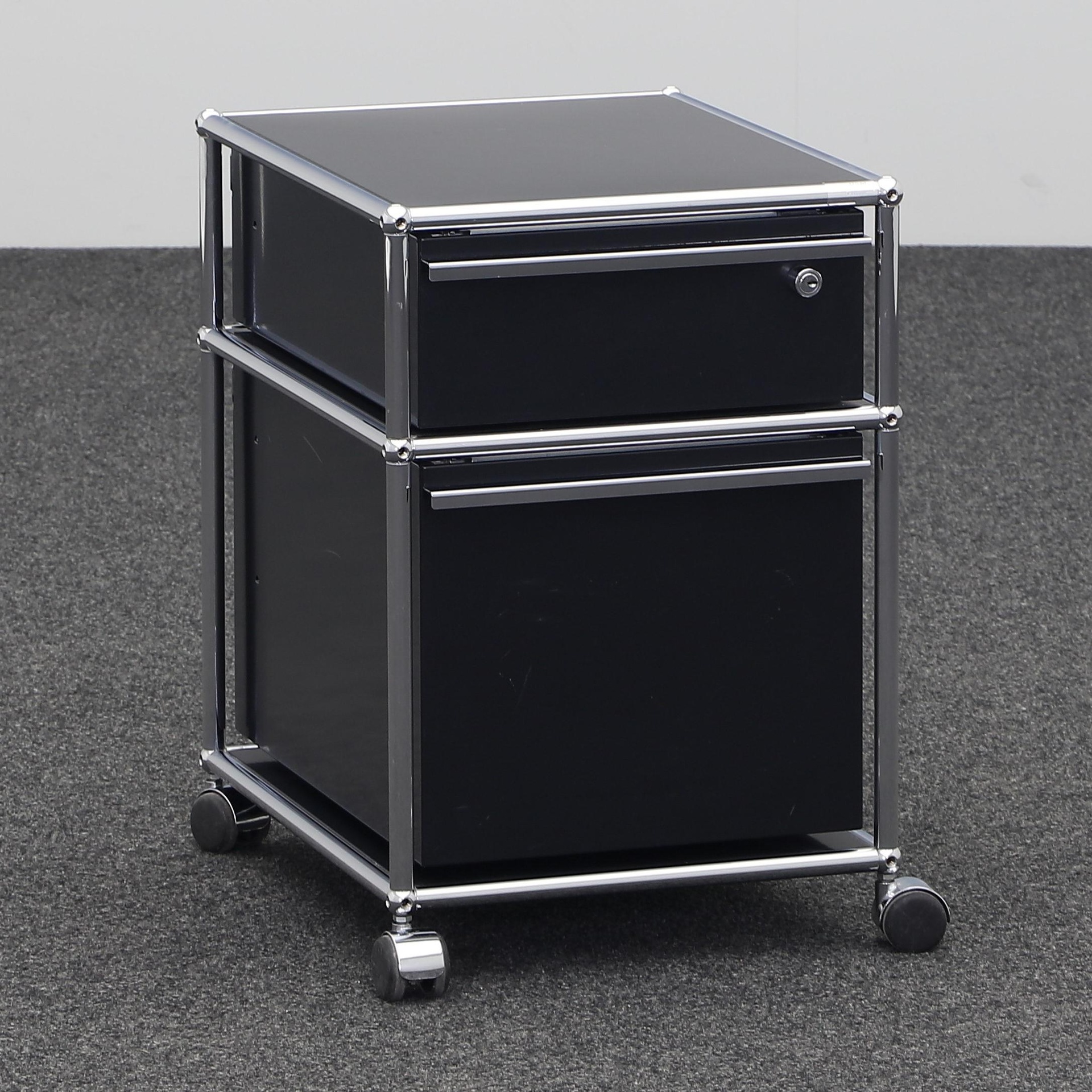 Rollcontainer USM Haller