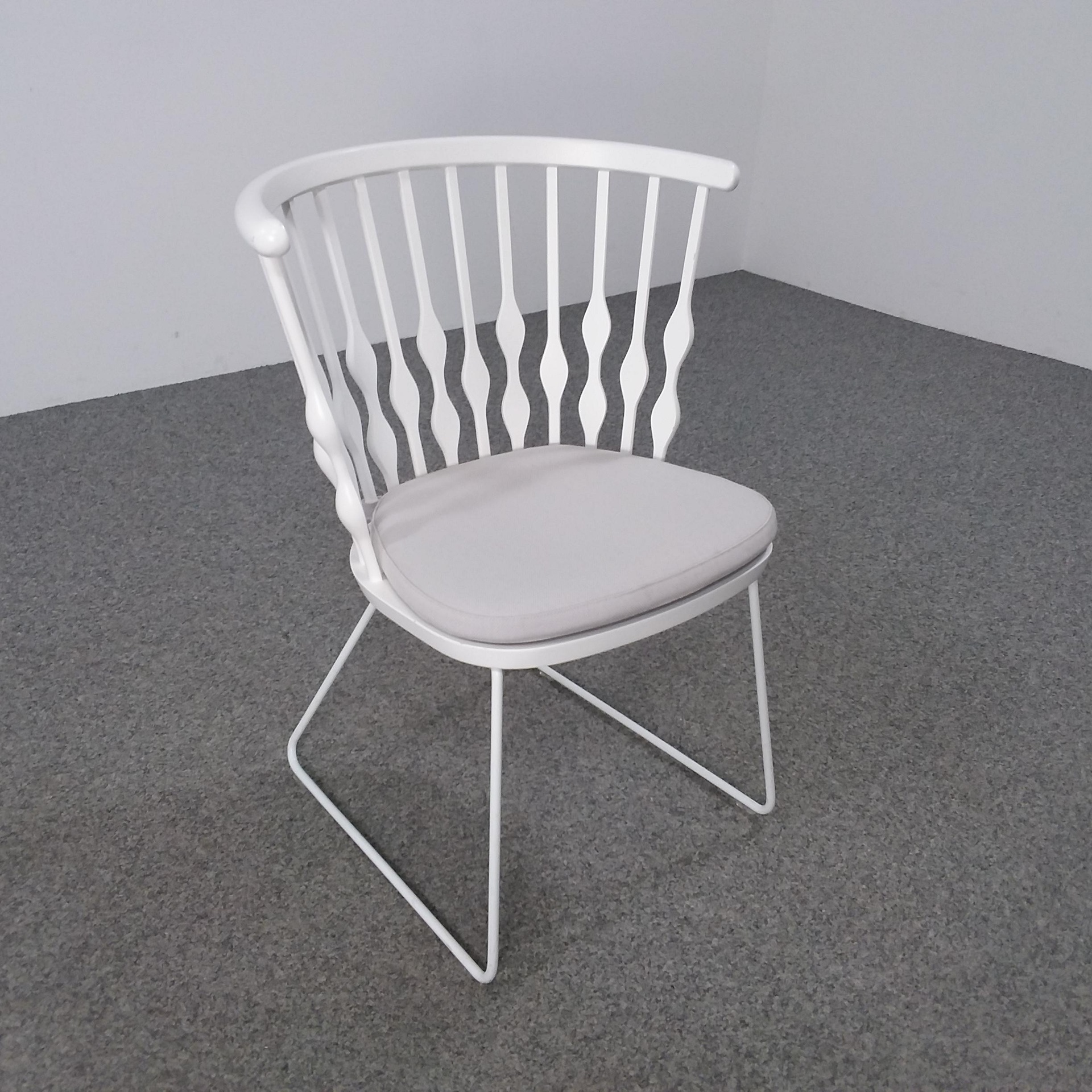 Wooden chairs Andreu World NUB (White)