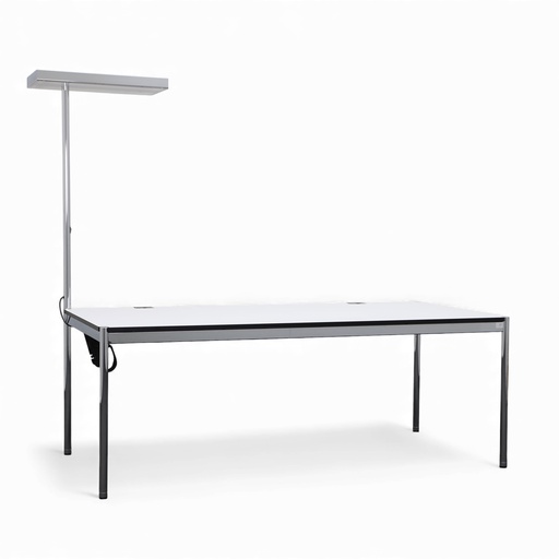 Designtisch USM Haller Advanced mit Lampe (200x100)