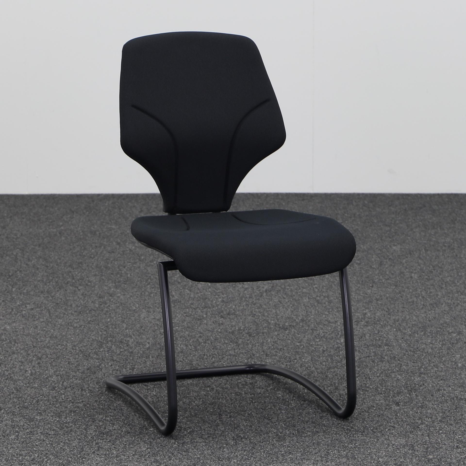 Freischwinger Giroflex 64-3003 (Schwarz, Neu, Kunststoffgleiter, ohne Armlehnen)