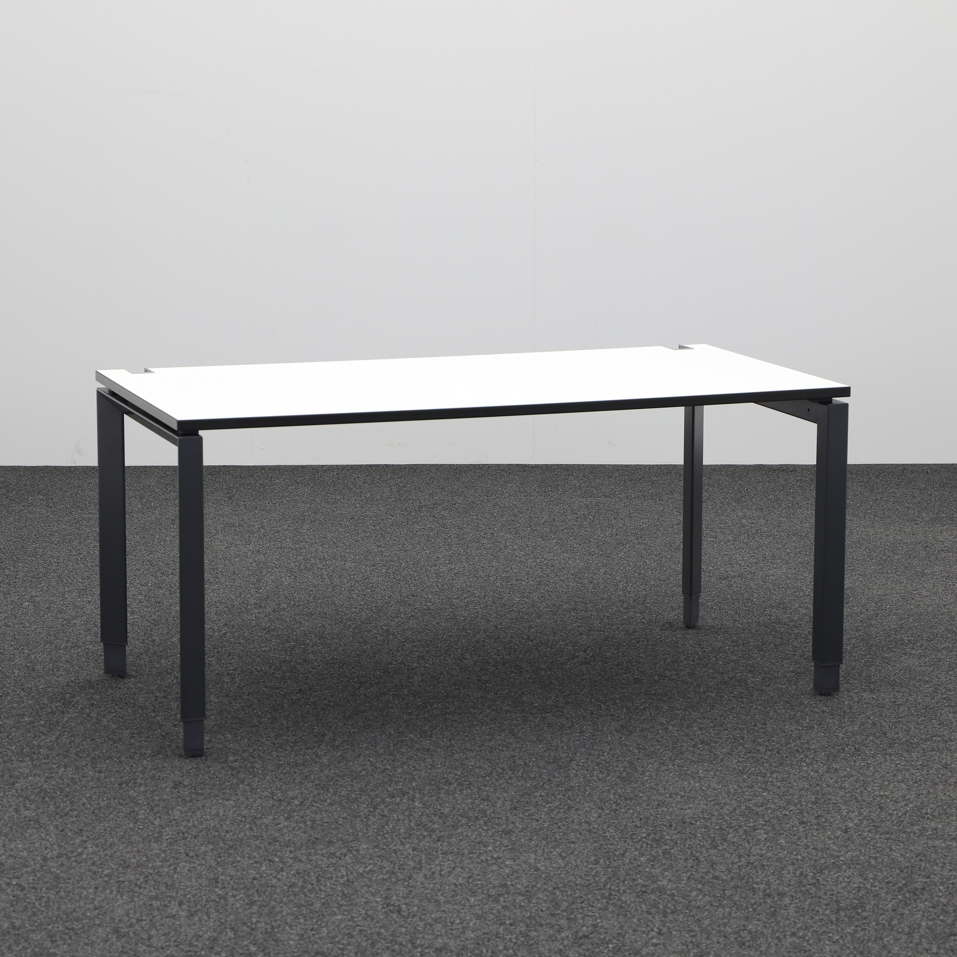 Scrivanie Steelcase FrameOne (Normale usato)