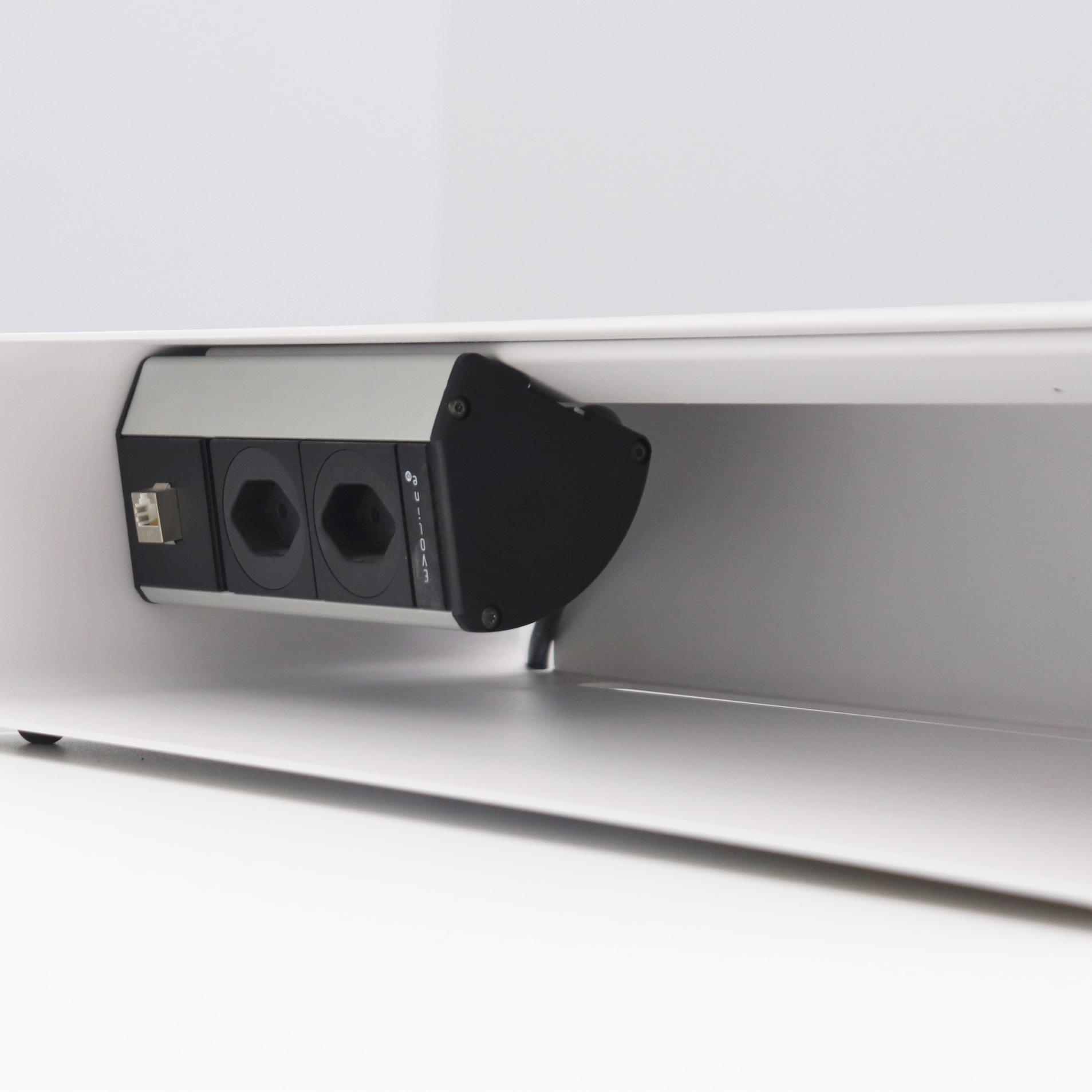 Steckdosenleiste Box Lista LO  (Weiss, Normal gebraucht)