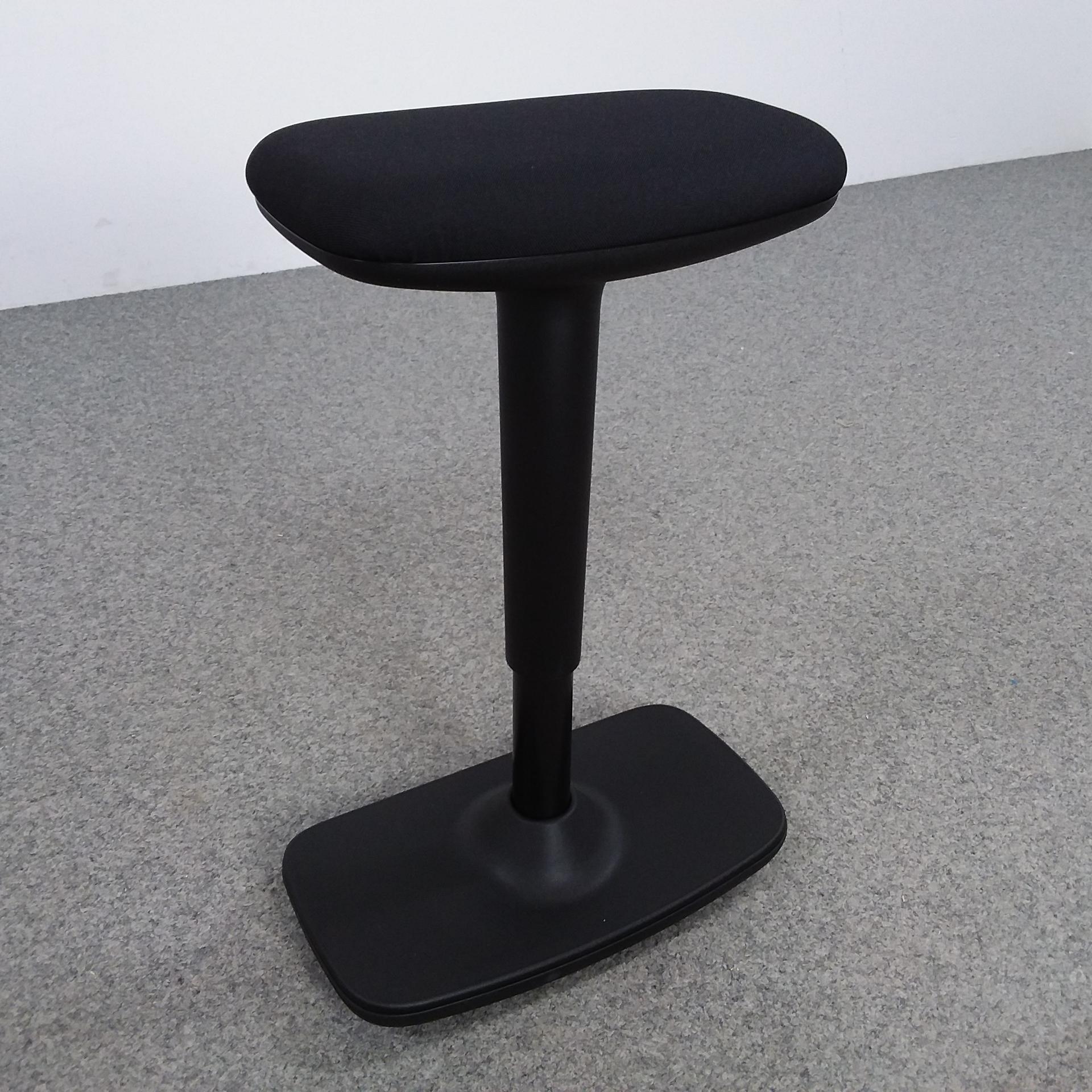 Image of Bürohocker Milani UP Schwarz, Kunststoffgleiter, Dynamisches Sitzen - optimal für gesundes Sitzen
