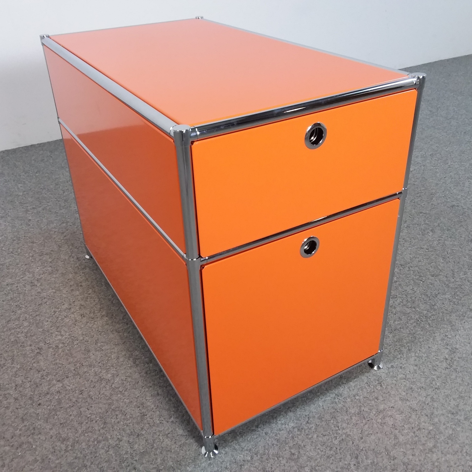 Standcontainer System4, Orange, ohne Schliesszylinder, Neu – Ideal für leichte Aufbewahrung