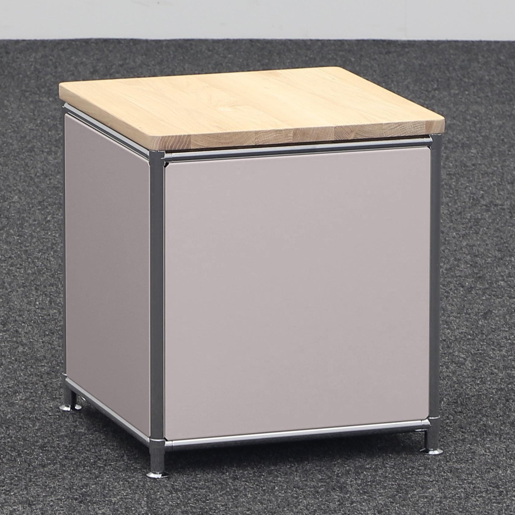Image of Beistelltisch System4 40x40 cm, Beige/Verchromt, Quadratisch, Neu Tisch - Optimal für moderne Büroeinrichtung