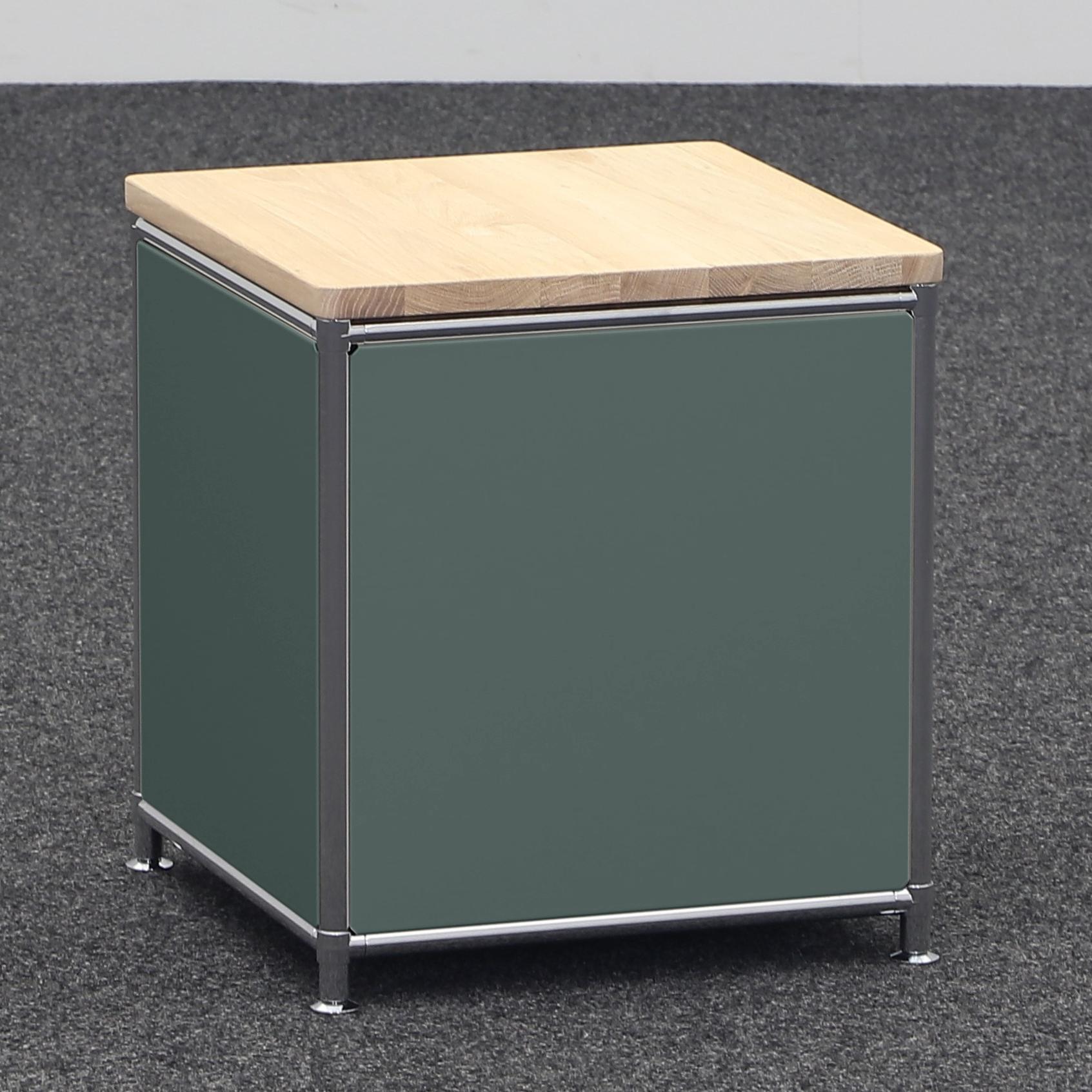 Image of Beistelltisch System4 40x40 cm, Grün/Verchromt, Quadratisch, Neu Tisch - Optimal für moderne Büroeinrichtung
