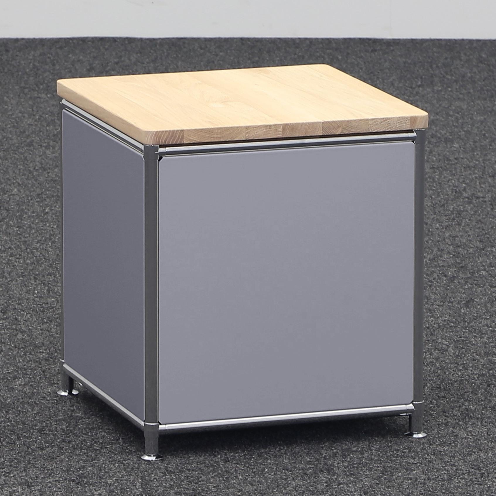 Image of Beistelltisch System4 40x40 cm, Silbergrau/Verchromt, Quadratisch, Neu Tisch - Optimal für moderne Büroeinrichtung