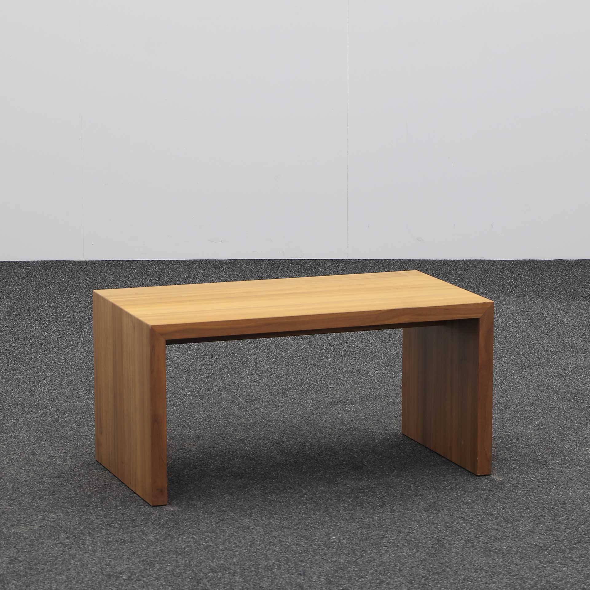 Beistelltisch  (Normal gebraucht)