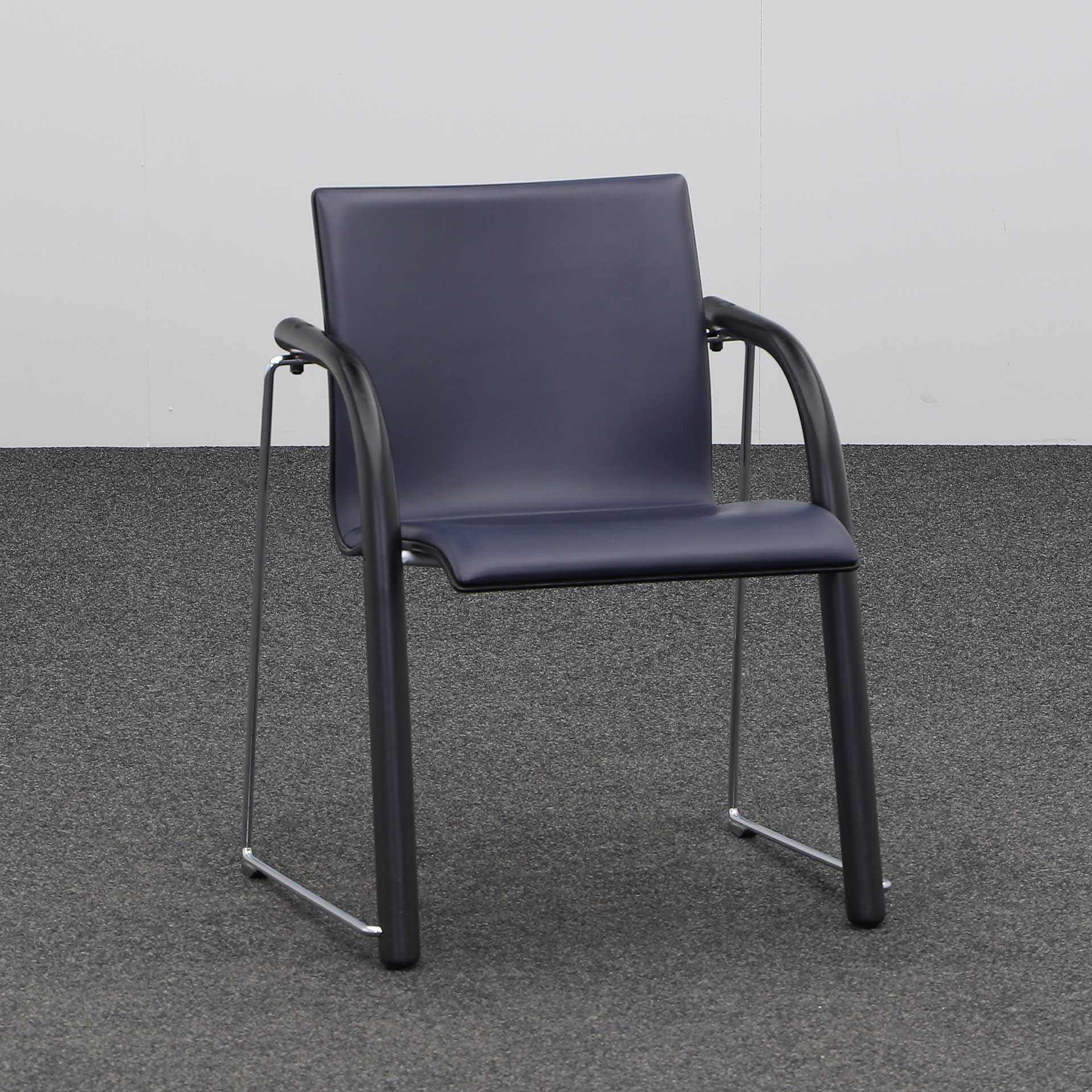 Kufenstühle Thonet S320 (Gut)