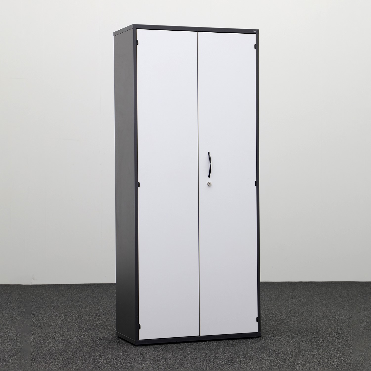 Hinged door cabinets Elan Euroffice (Normal used, With key)