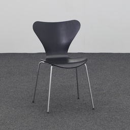 Chaises à 4 pieds Fritz Hansen Serie 7 (Fortement utilisé)