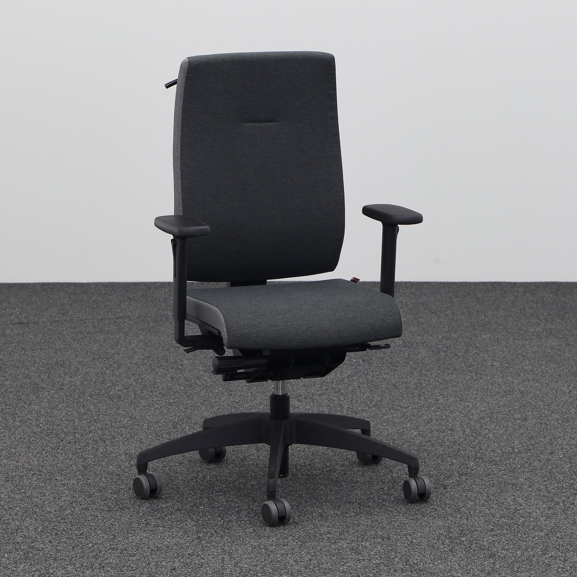 Bürostuhl SitagPoint mit Kleiderbügel swissmade (Neu)