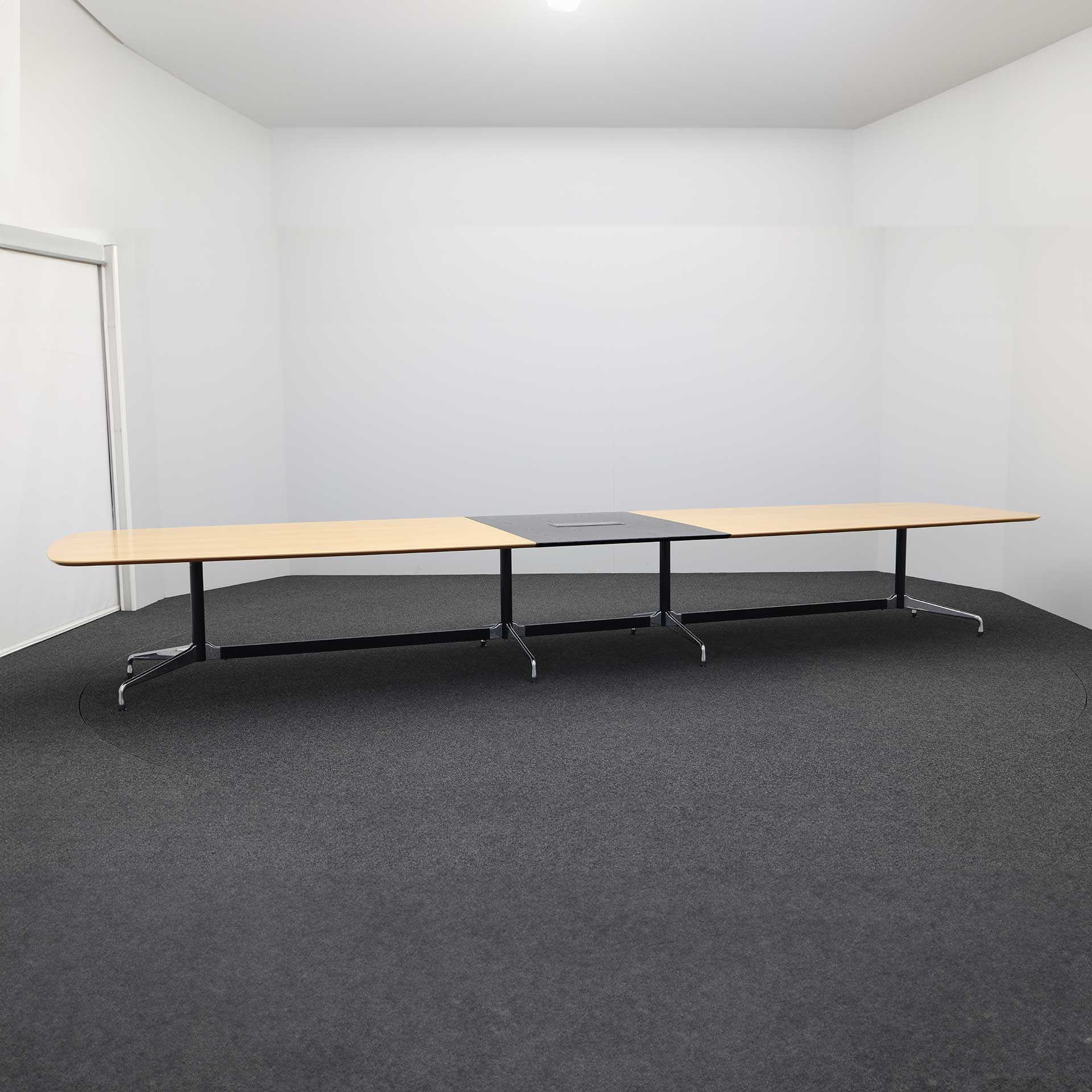 Grosser Sitzungstisch Vitra Eames Segmented Table (Normal Gebraucht)