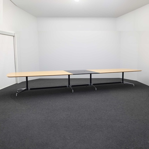 Grosser Sitzungstisch Vitra Eames Segmented Table (Normal gebraucht)
