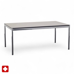 USM Haller Design Tisch (Gut)