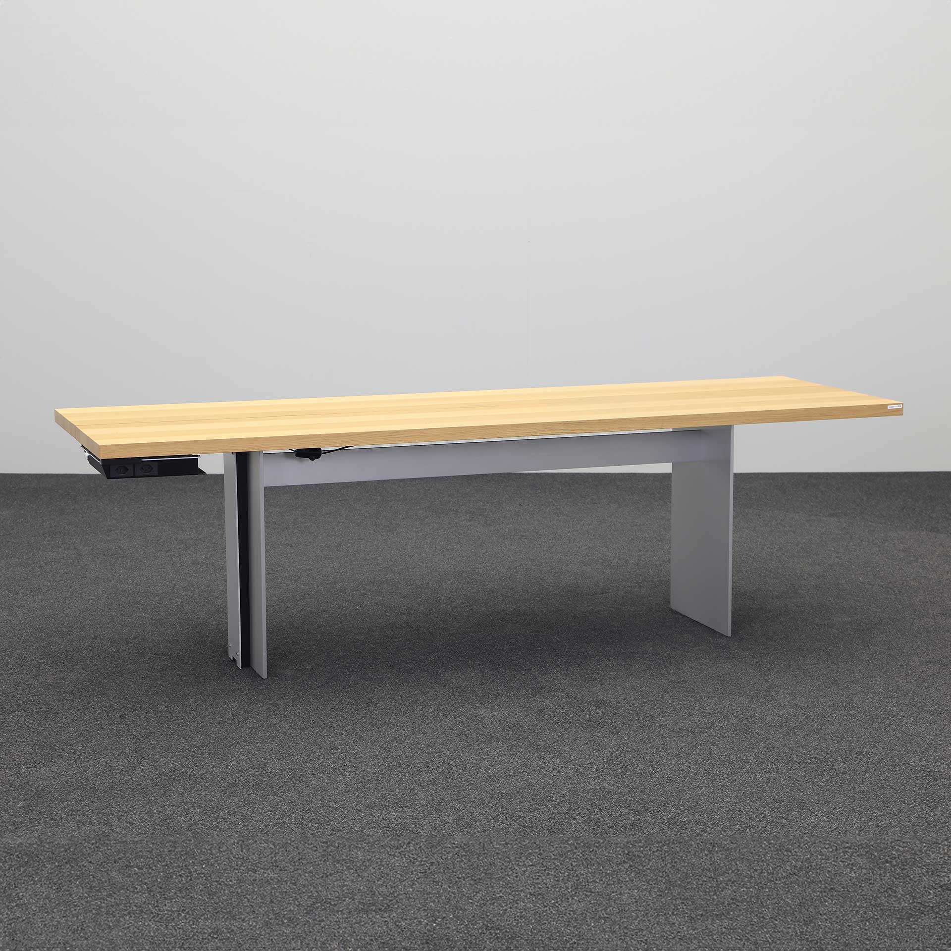 Desks Zoom by Mobimex Tix (Good)
