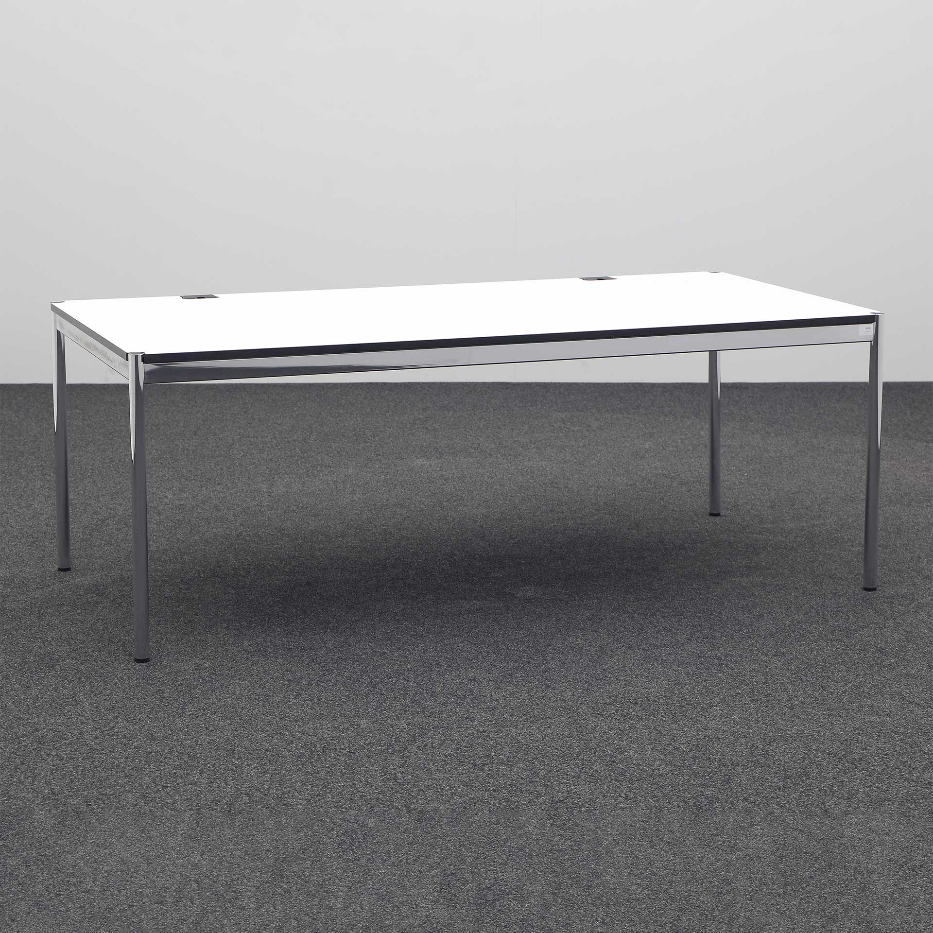 Tisch USM Haller Advanced (Stark Gebraucht)