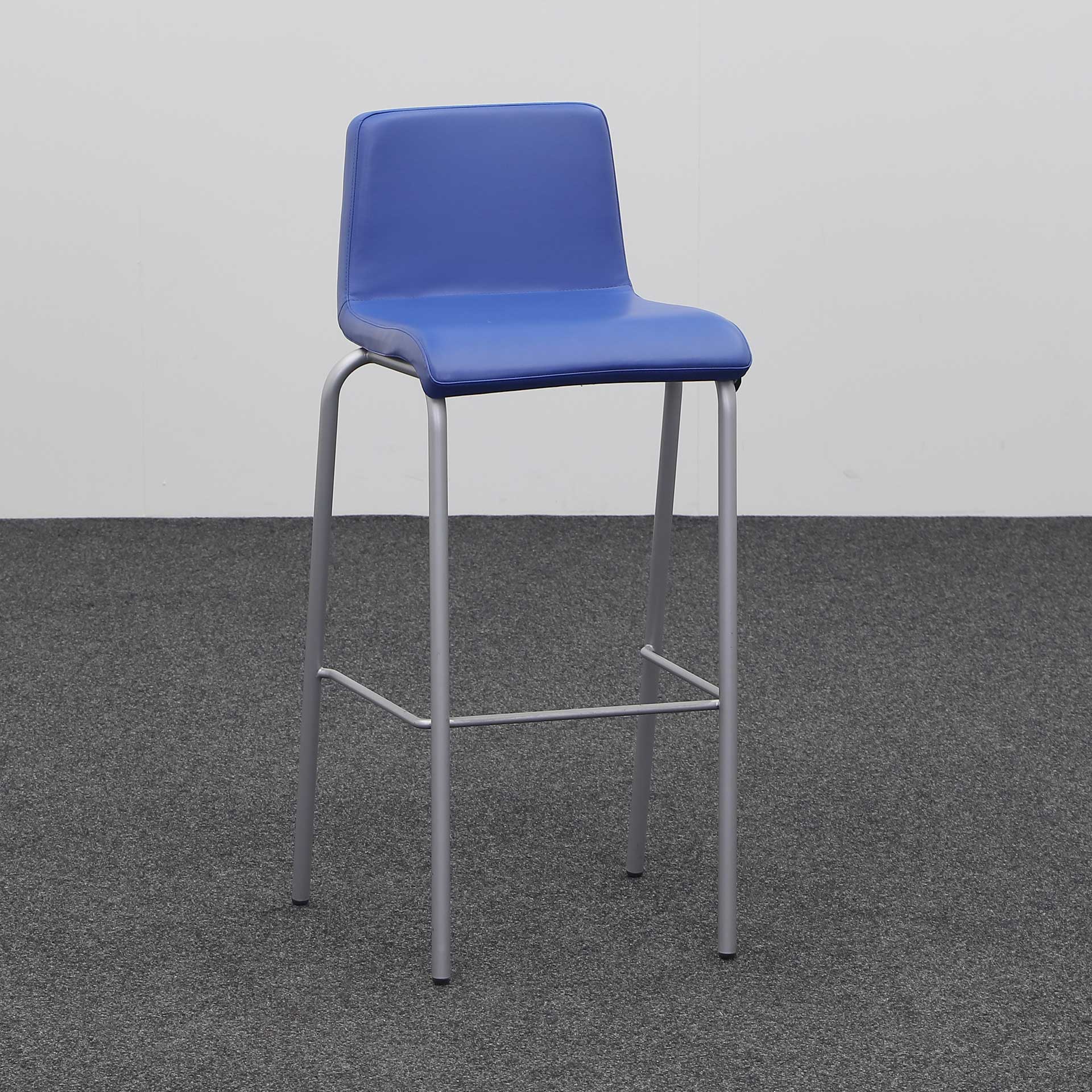 Barhocker Steelcase B-Free, Blau ohne Armlehnen, Normal gebraucht, Tresenhocker - Praktisch & Komfortabel