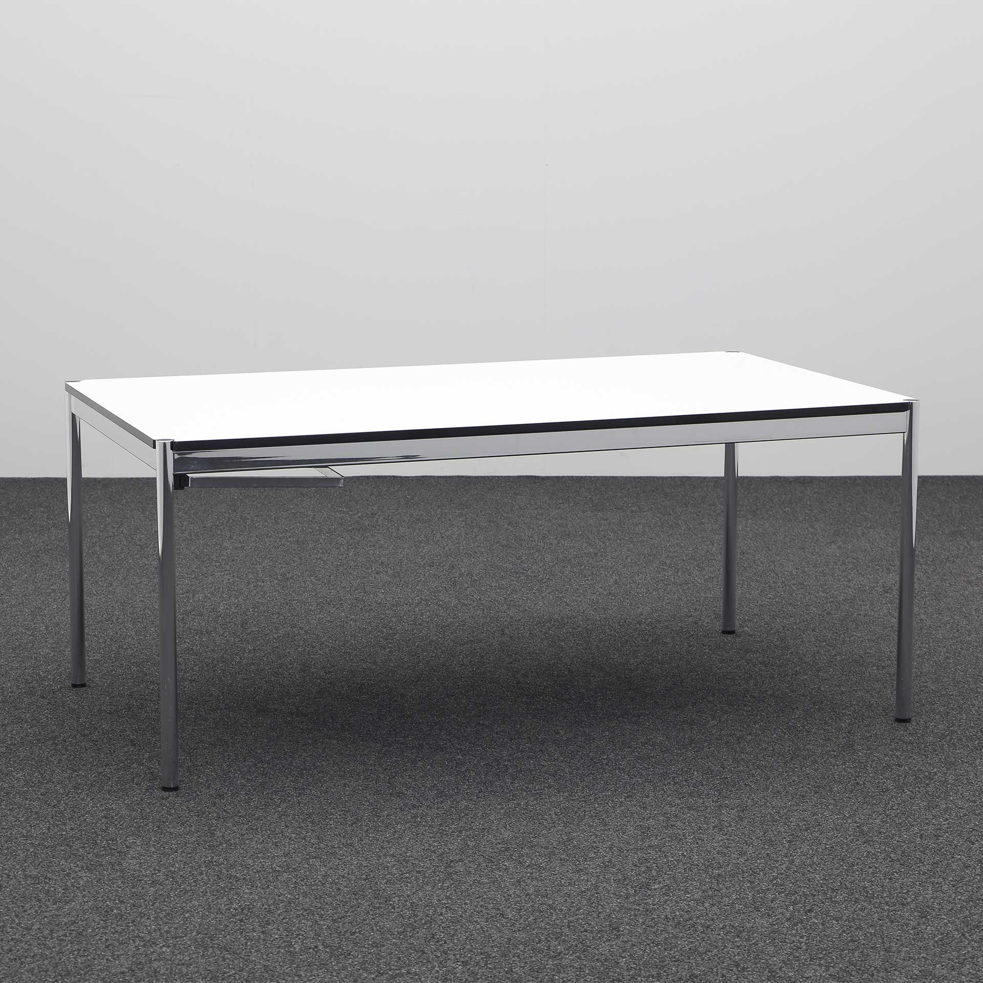 Tisch USM Haller (Normal Gebraucht)