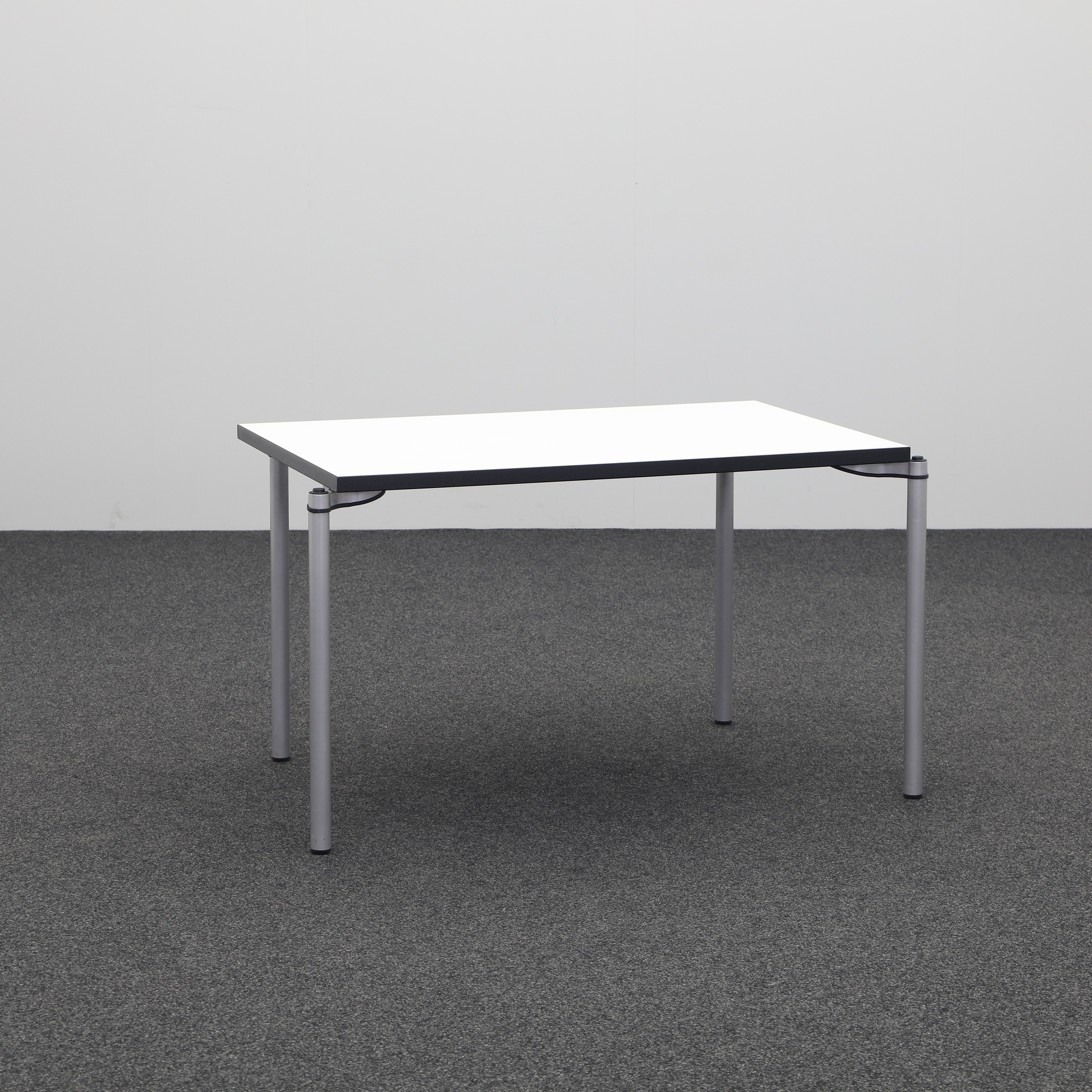 Bürotische Dietiker Switzerland (Normal Gebraucht)