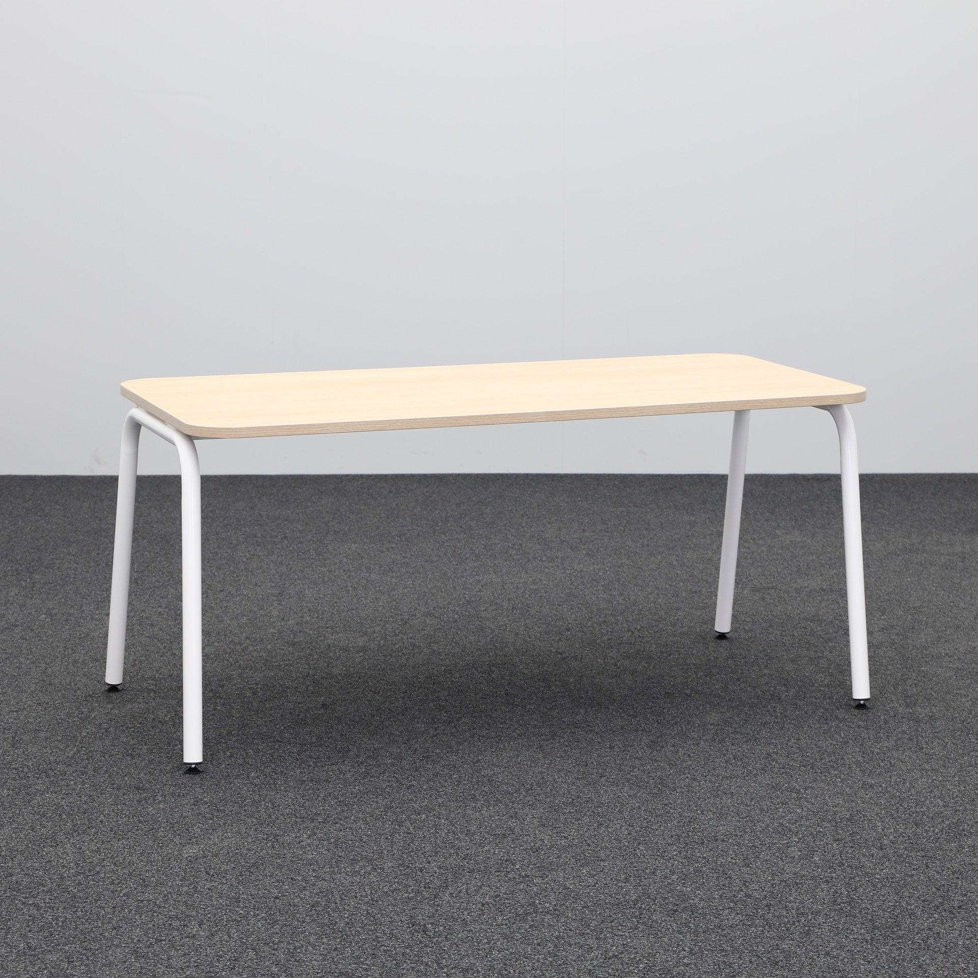 Schreibtisch Narbutas Round (Neu)
