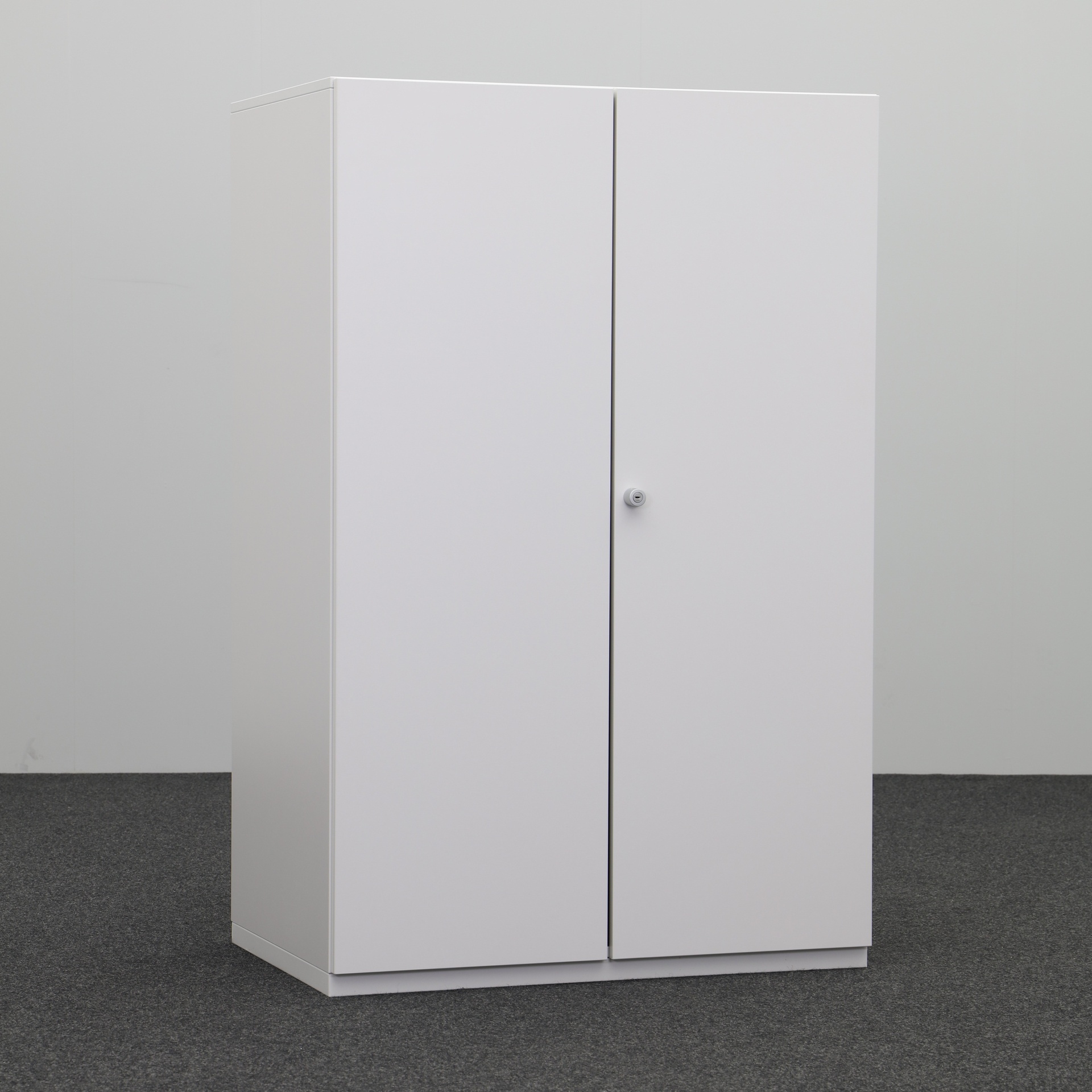 Flügeltürschränke Steelcase (Gut, Mit Schlüssel)