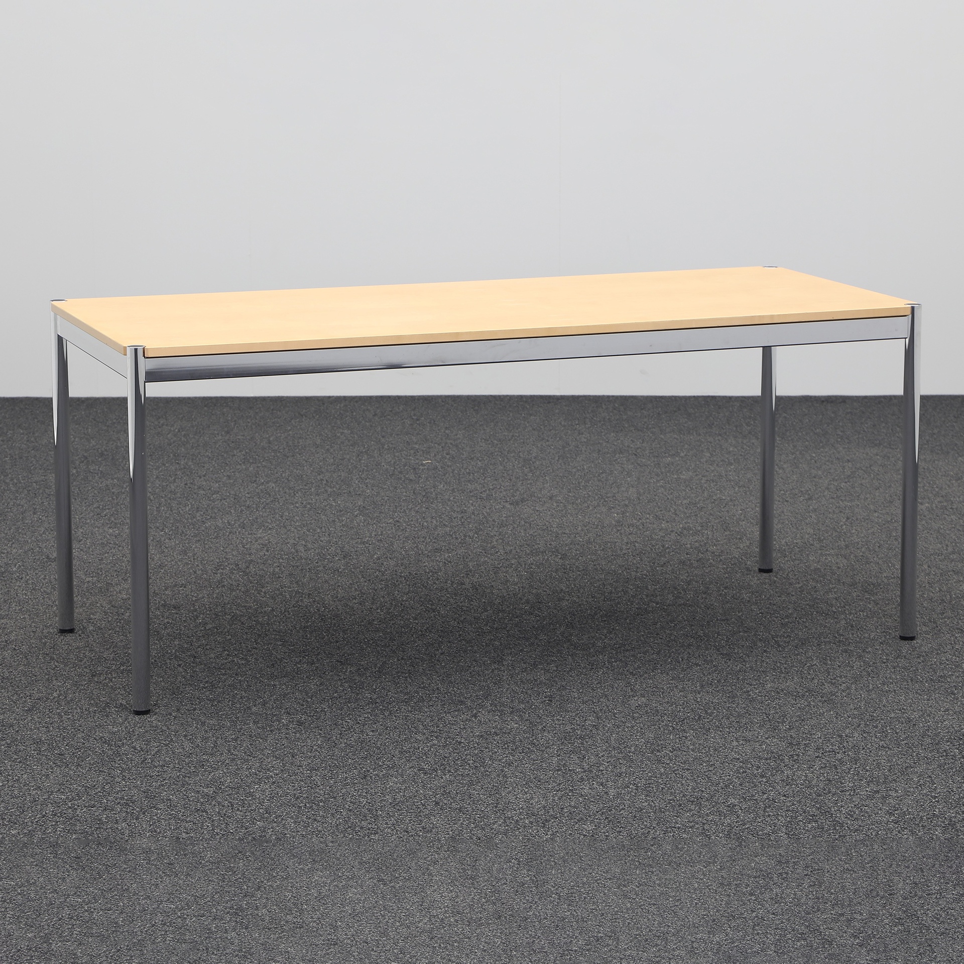Bürotische USM Haller (Buche, Normal Gebraucht, 175x75, Verchromt)