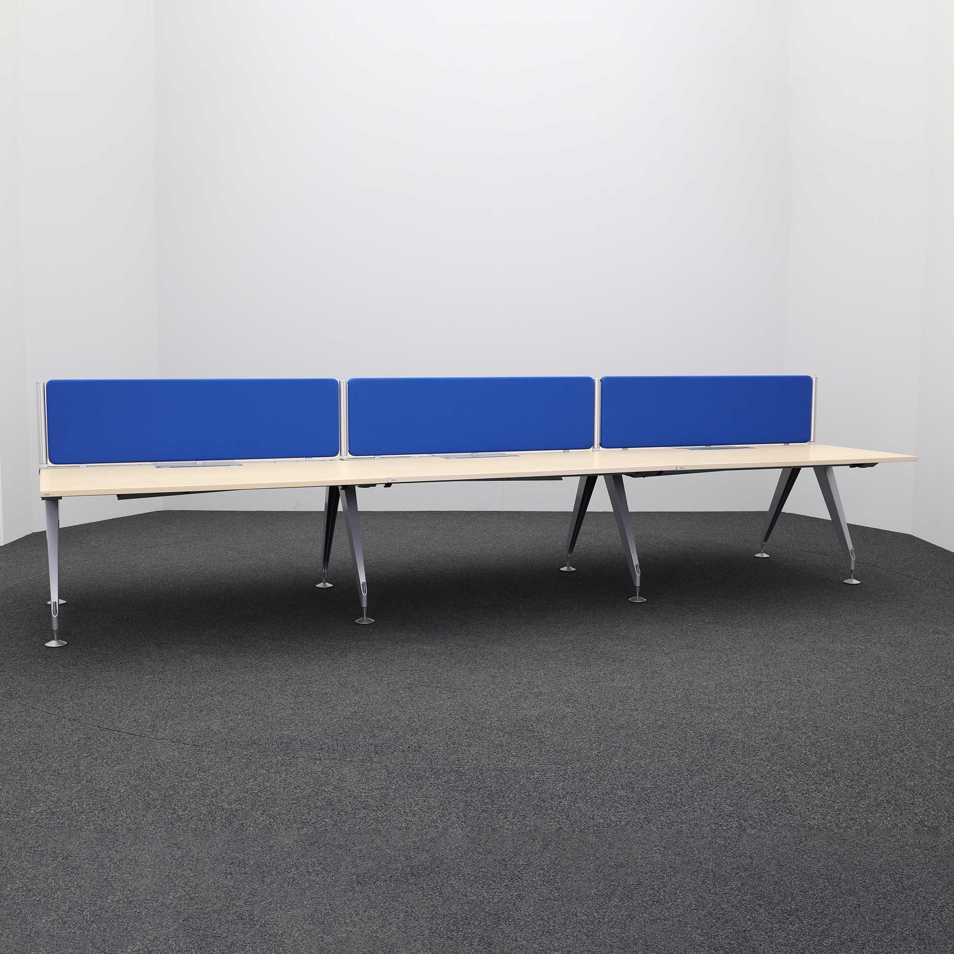 Workstation Schreibtisch Sedus 420x170 cm, Buche/Silbergrau, Rechteckig, Normal gebraucht, Tisch - Hochwertig & langlebig