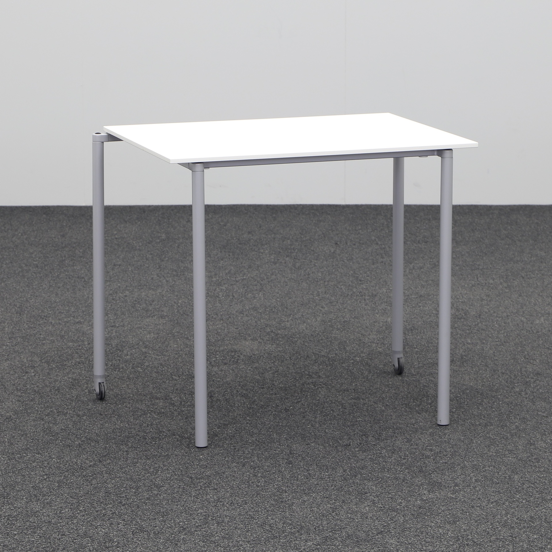 Seminar table BENE Mobile_Com (Good)