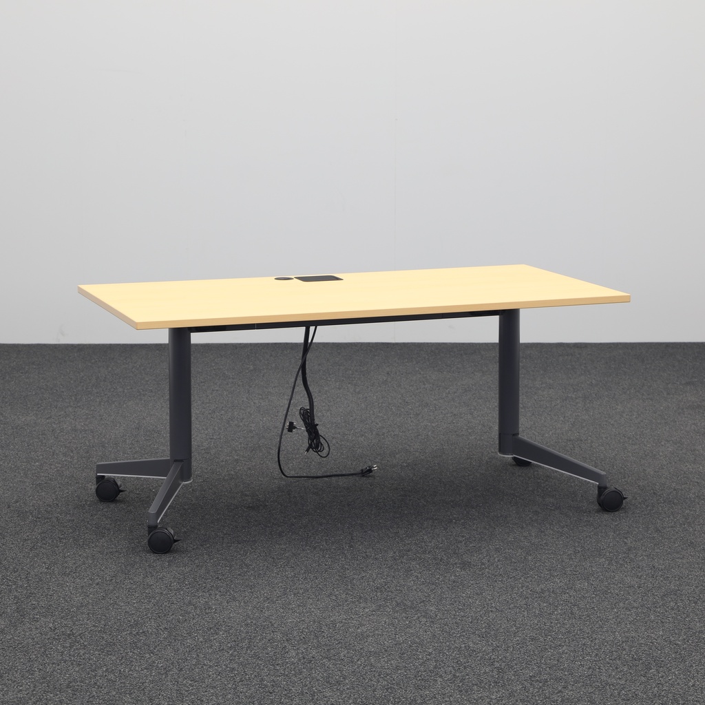 Klapptische Steelcase (Gut)