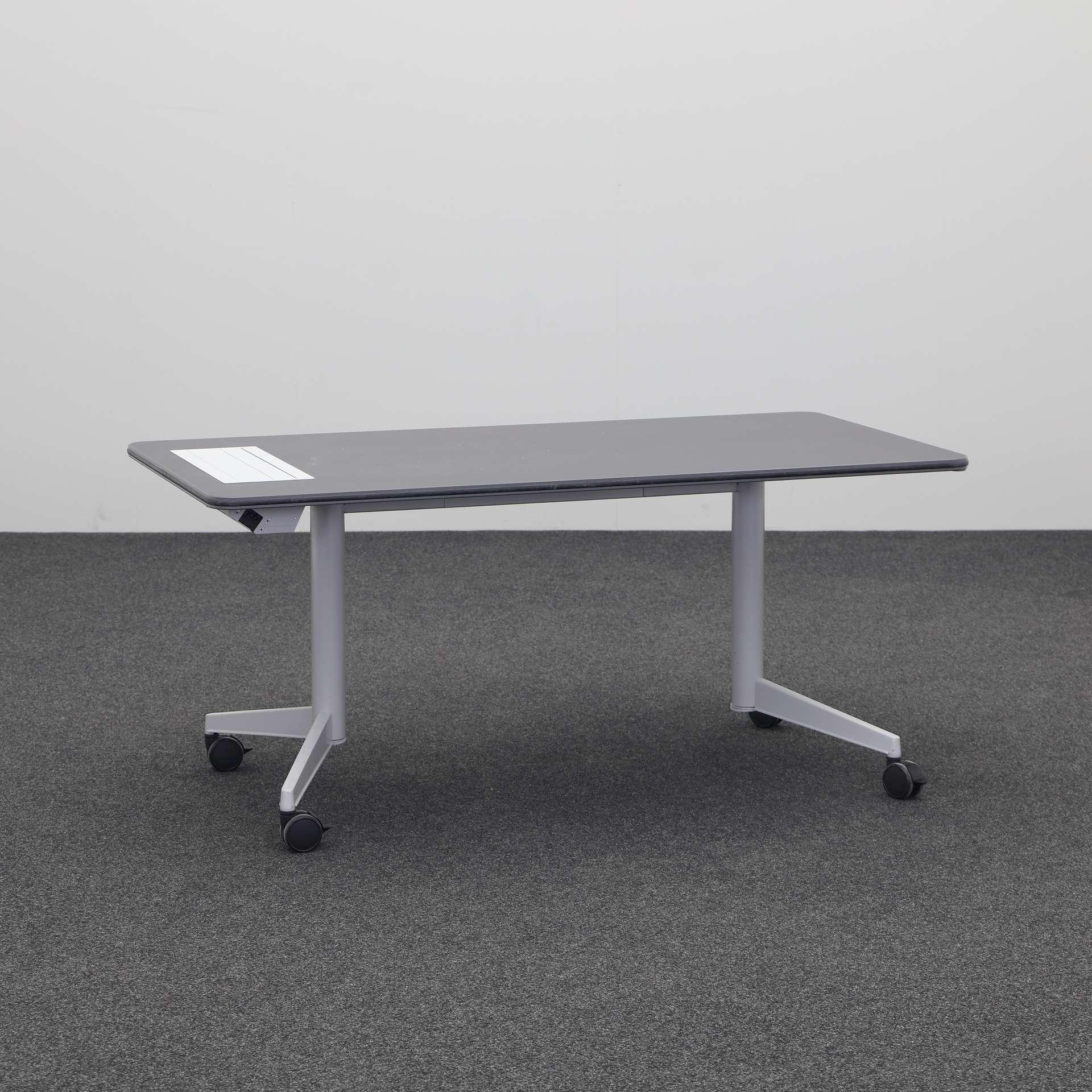 Klapptische Steelcase