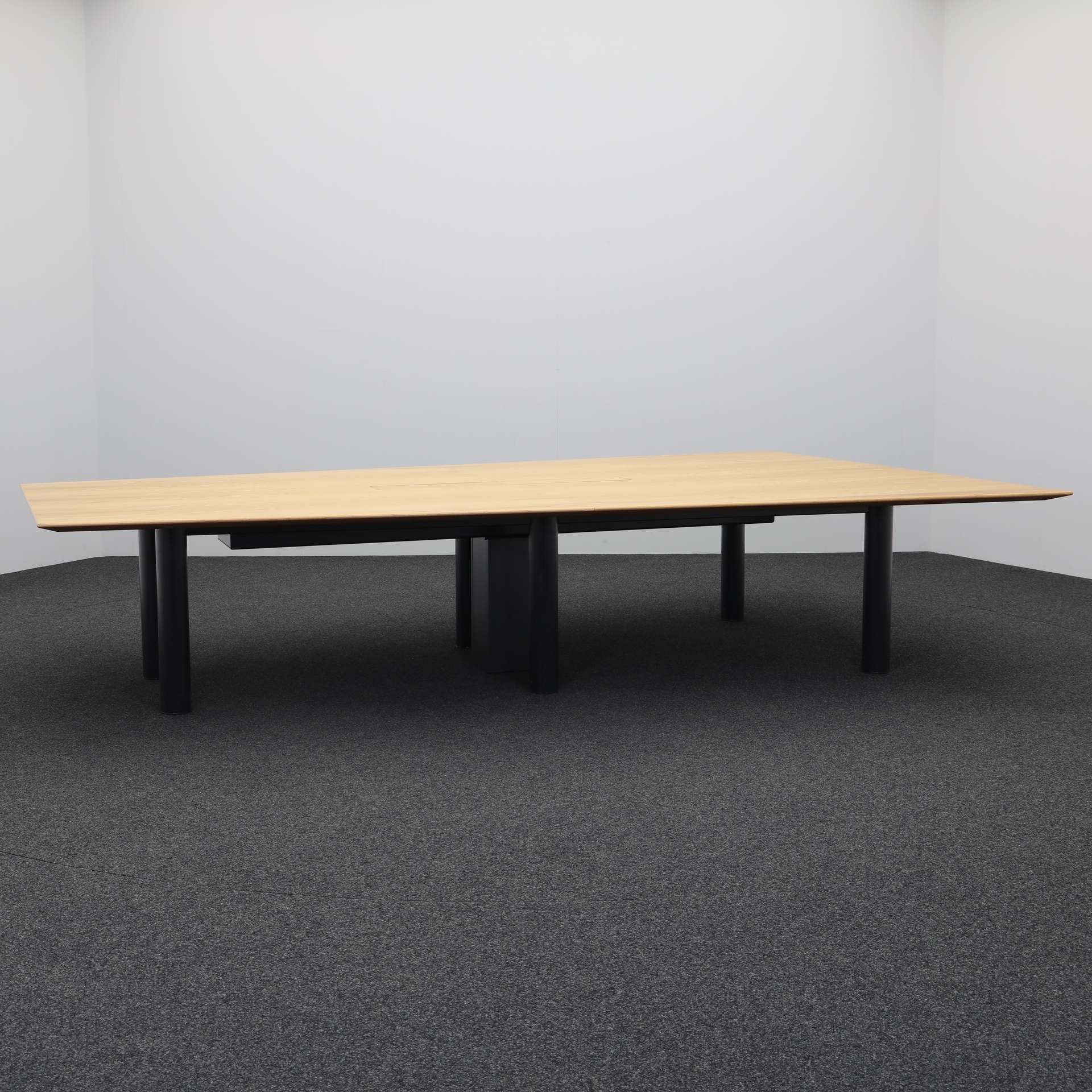 Konferenztische 350 x 220