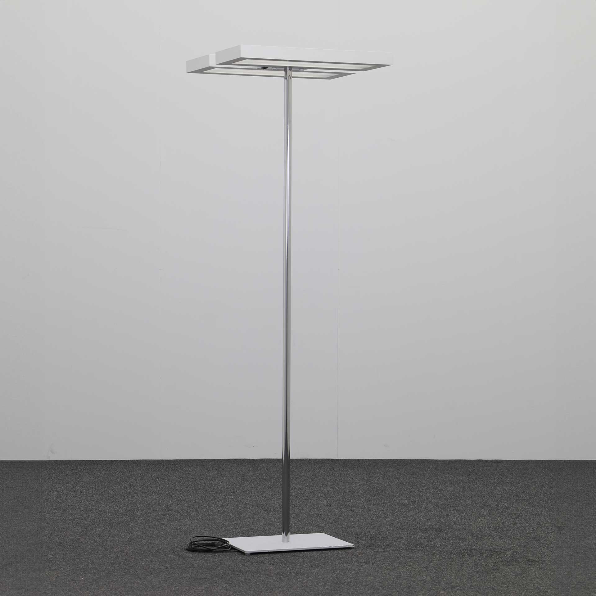 Stehlampe (Normal gebraucht)