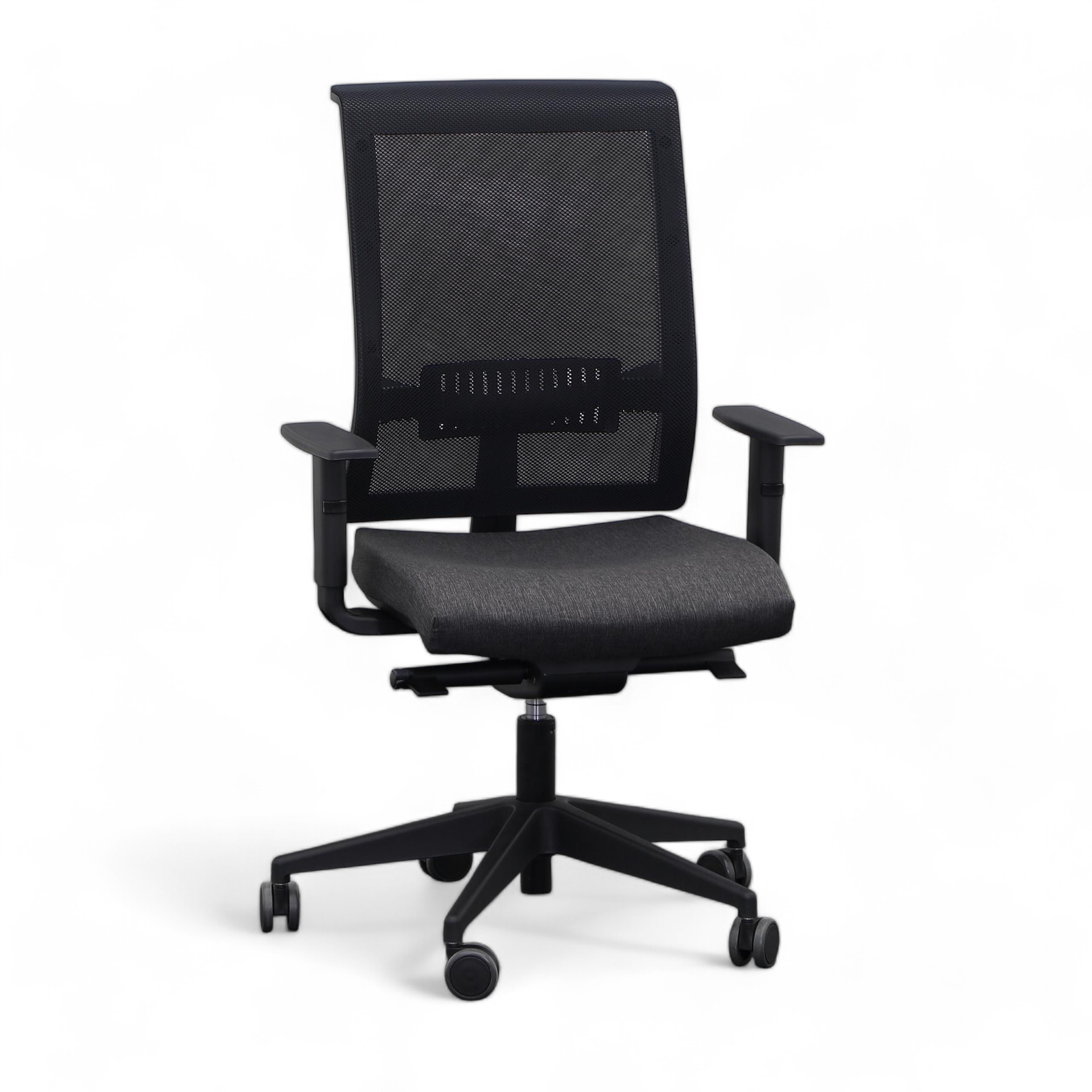 Bürodrehstühle Narbutas EVA.II (Anthrazit, Neu, Teppichrollen, 1D Armlehnen)