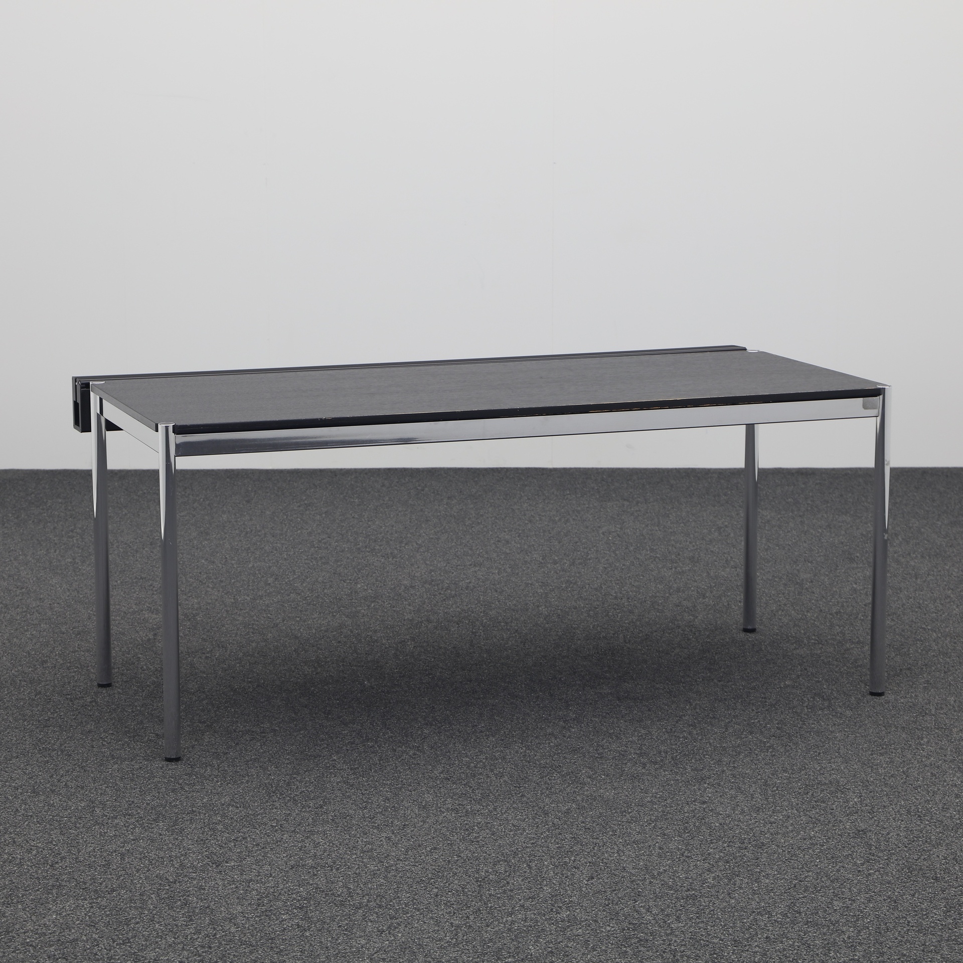 Tisch USM Haller (Stark Gebraucht)