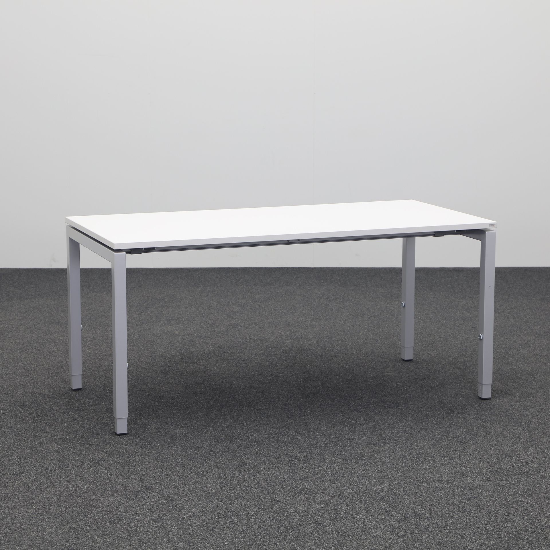 Schreibtische ZKD Quadro (Normal Gebraucht)