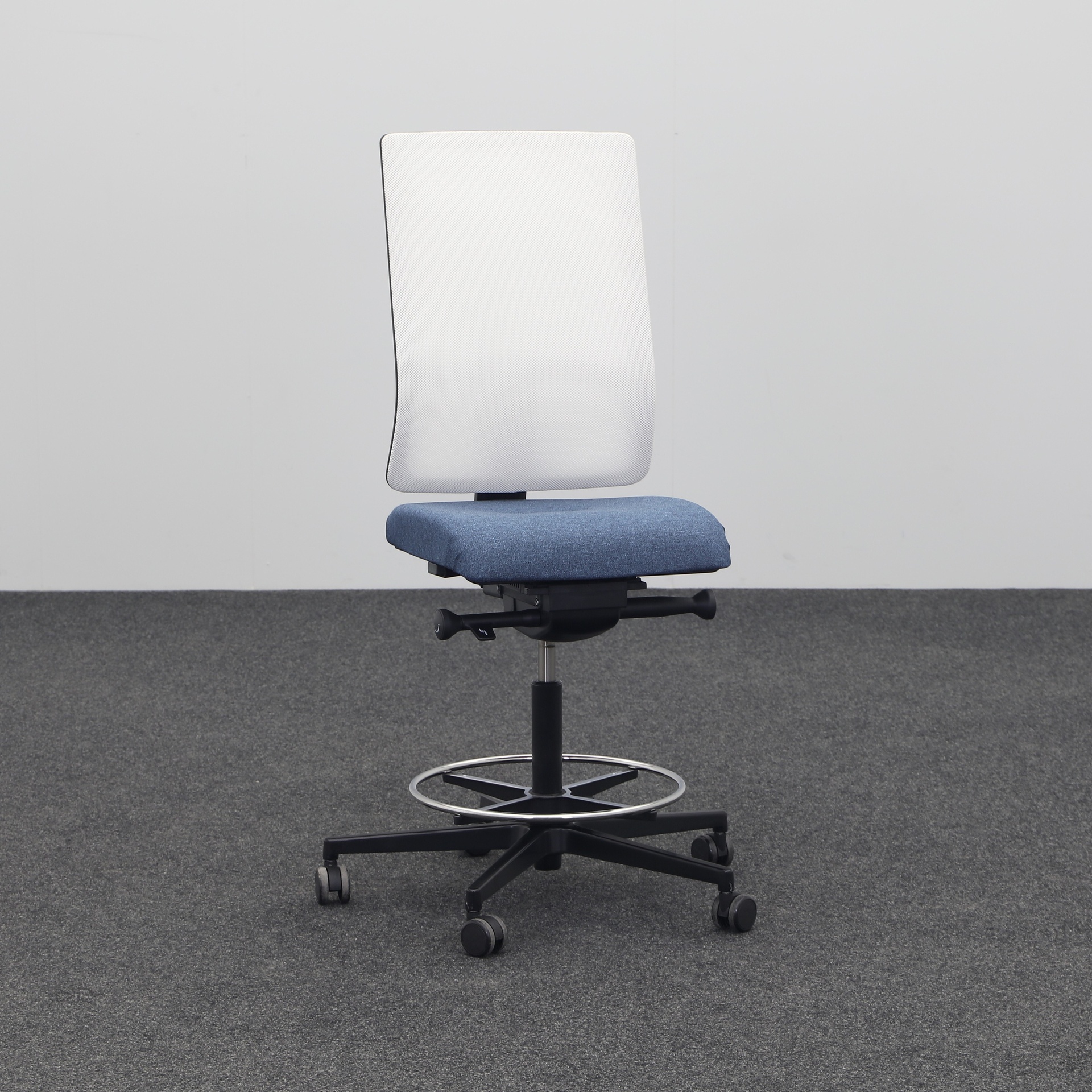 Bürostuhl SitagX-Line swissmade (Blau, Sehr gut, Teppichrollen, ohne Armlehnen)