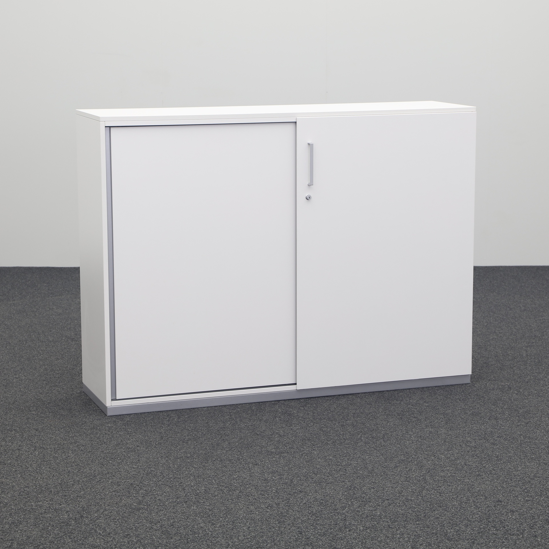 Sliding door wardrobes Steelcase Share IT (Good, With key)