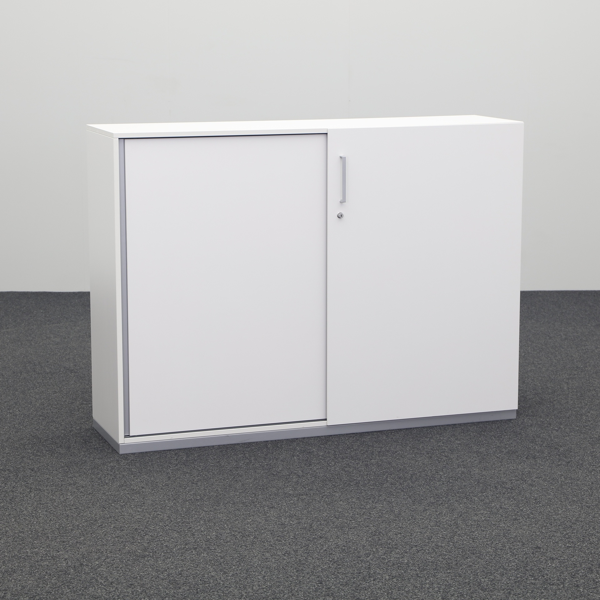Sliding door wardrobes Steelcase Share IT (Good, With key)