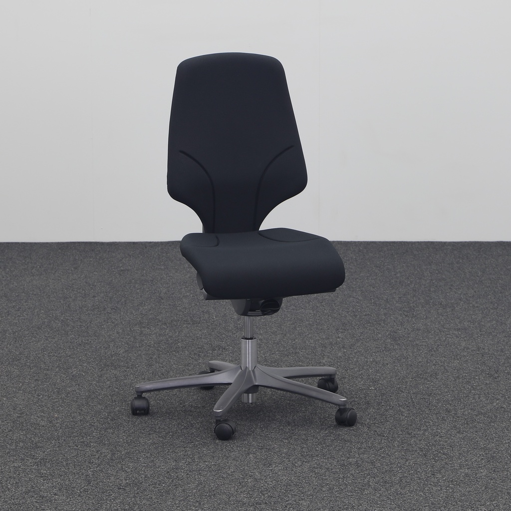Chaises de bureau pivotantes Giroflex 64 (Bon)