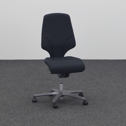 Chaises de bureau pivotantes Giroflex 64 (Bon)