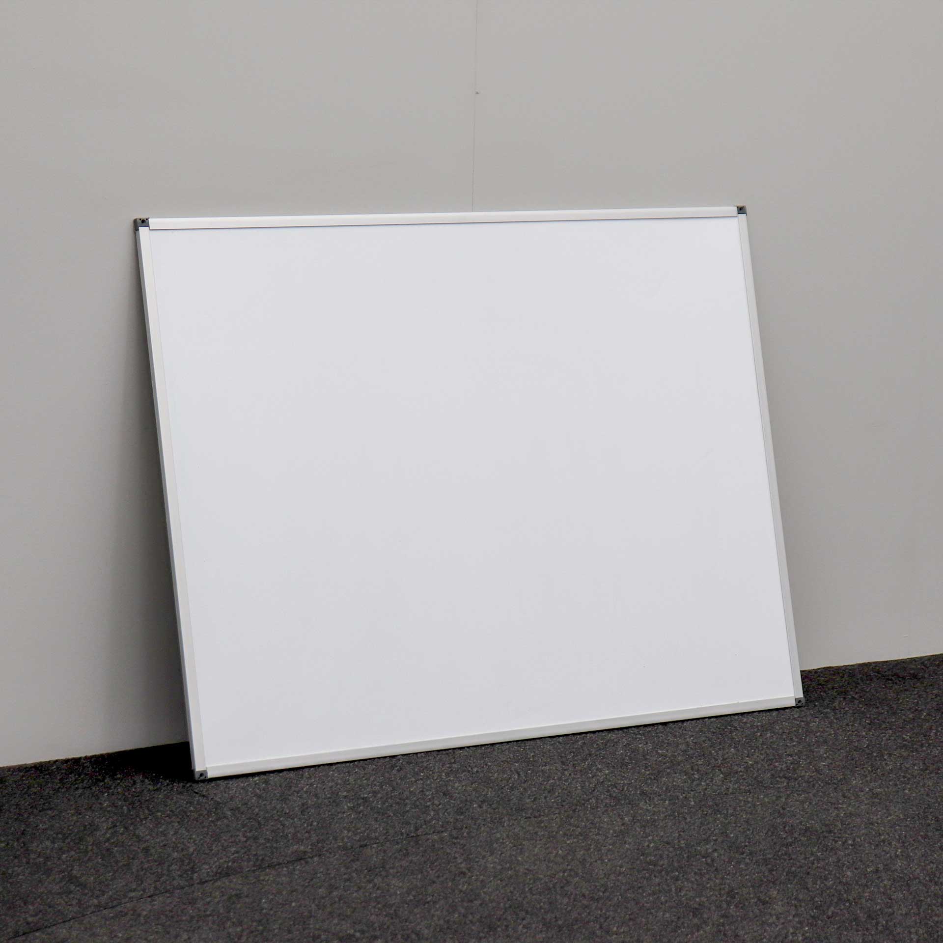 Whiteboards  (Normal Gebraucht)