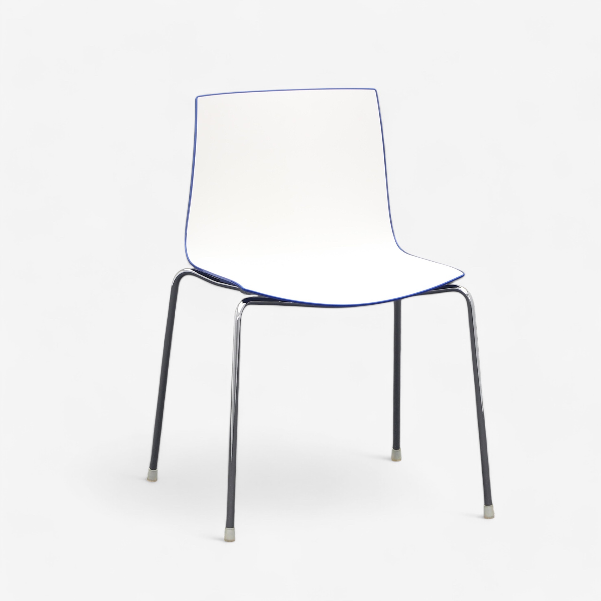 Bistro Stapelstühle Arper Catifa 46 (Blau, Normal Gebraucht)