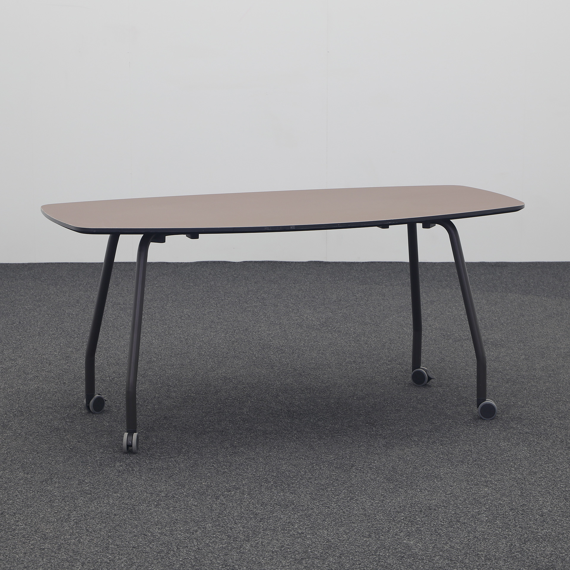 Besprechungstisch auf Rollen 160x80 cm, Braun/Schwarz, Bootsform, Normal gebraucht, Tisch - Hochwertig & langlebig