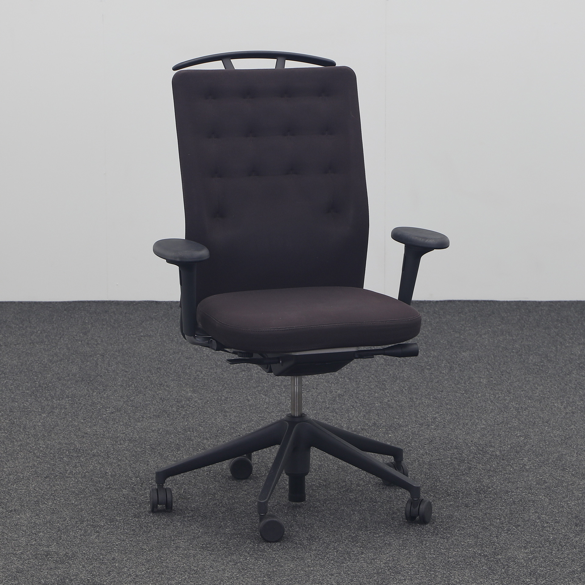 Vitra office chair ID Trim with armrests (Brown, Normal used)