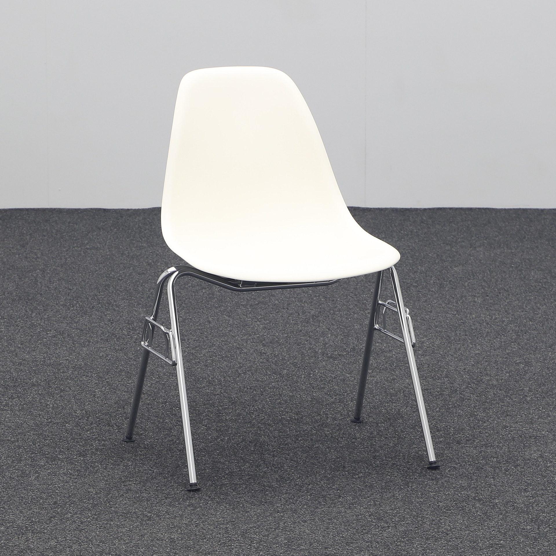  Vitra Eames Plasic Side Chair DSS (Normal Gebraucht)